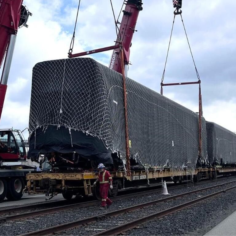 banner-transporting-railcars-from-china-to-canada